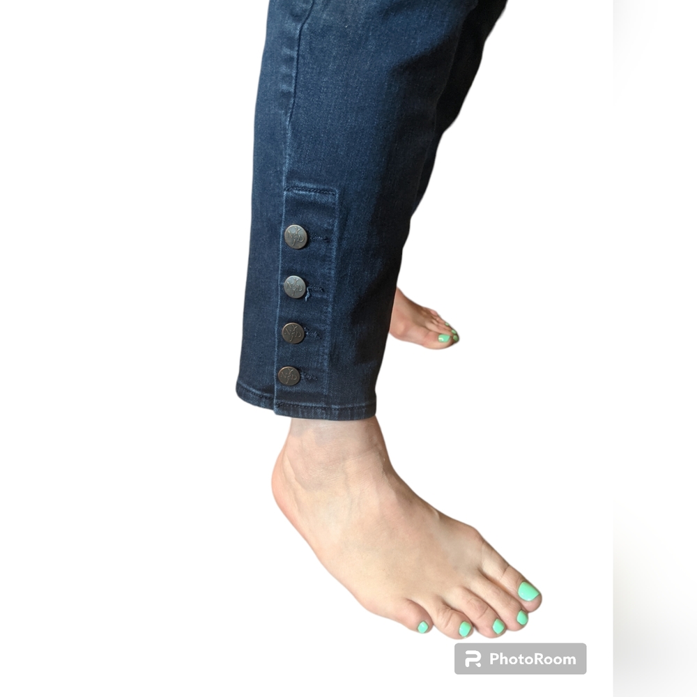 NYDJ dark jeans 20, fabulous detail